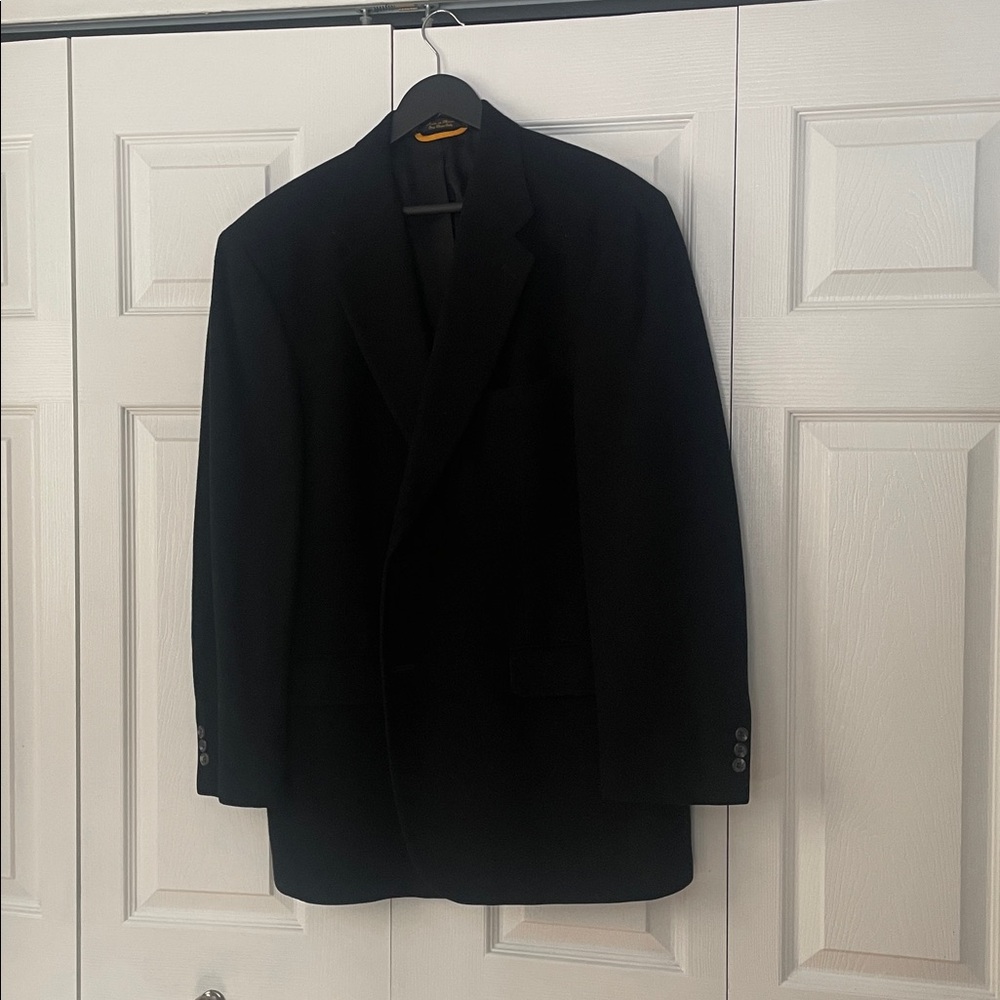 Black Jacket camel hair sport coat. 43R